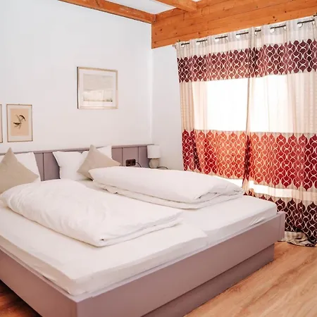 Casa de hóspedes Ihre In 3*